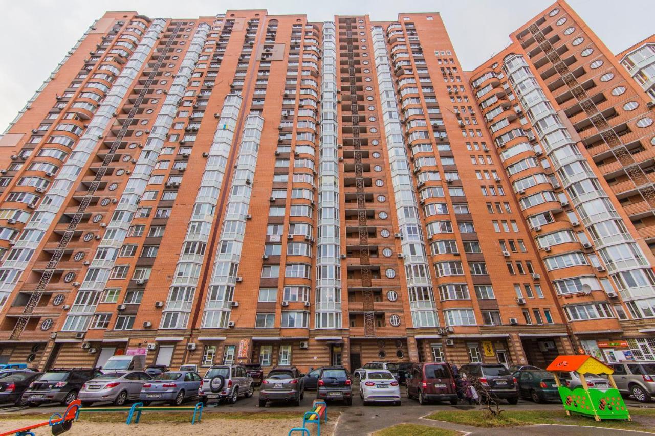 Комфортная Двухкомнатная Квартира Возле Метро Академгородок Kiev Eksteriør bilde